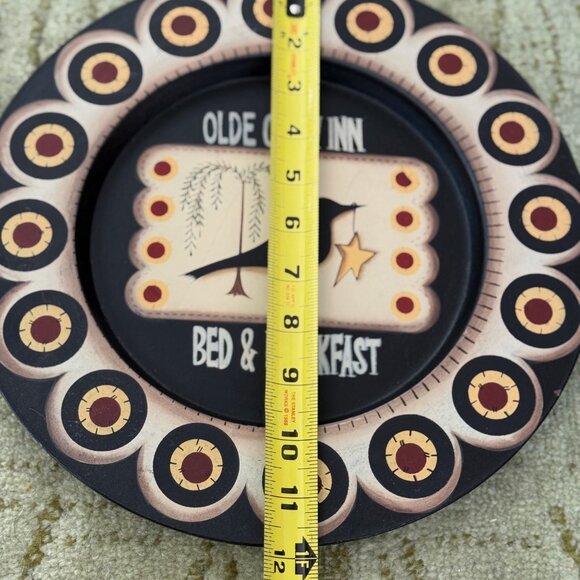 Olde Crow Inn Bed & Breakfast Primitive Decor Plate - Picture 3 of 3